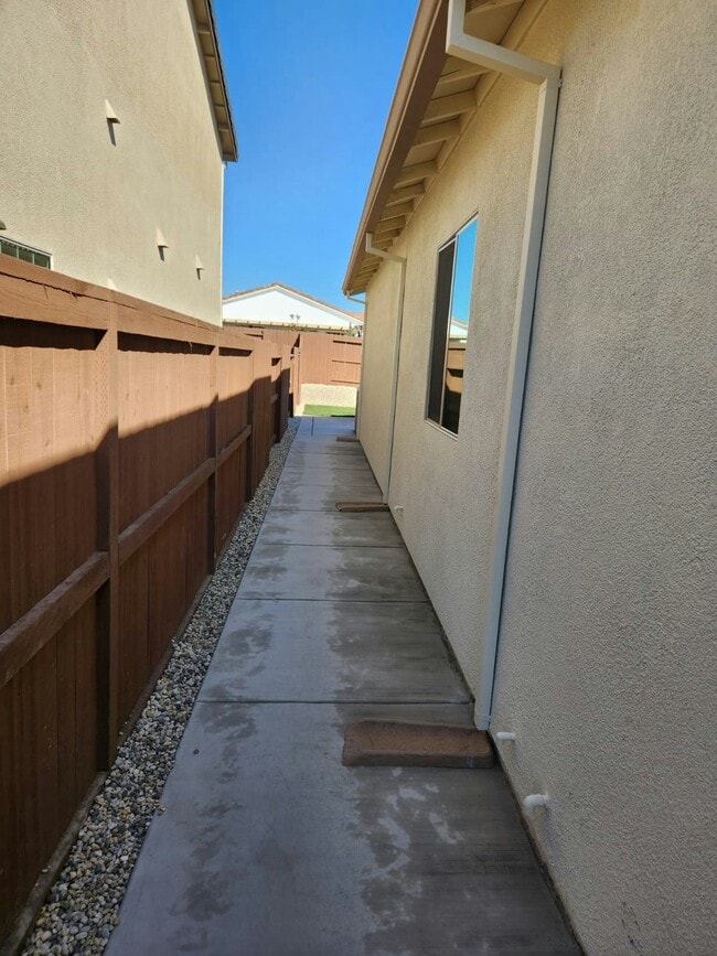 Building Photo - 8081 Bossa Nova Way