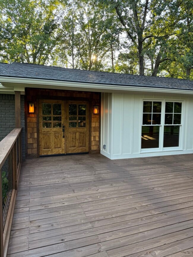 Building Photo - 233 Ranchwood Trail