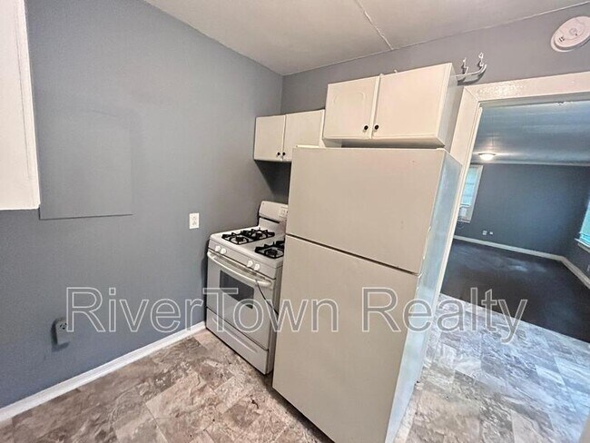 Building Photo - 2718 Windsor Pkwy