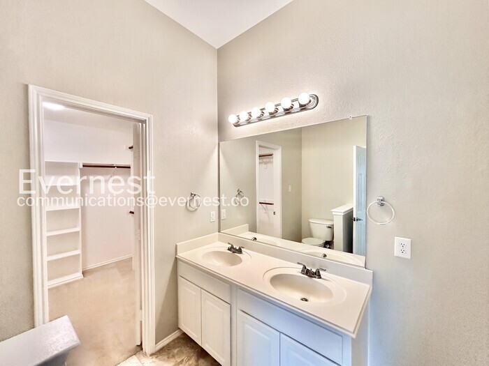Building Photo - 11504 Aspen Creek Dr
