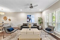 Building Photo - 4403 Bellaire Dr S