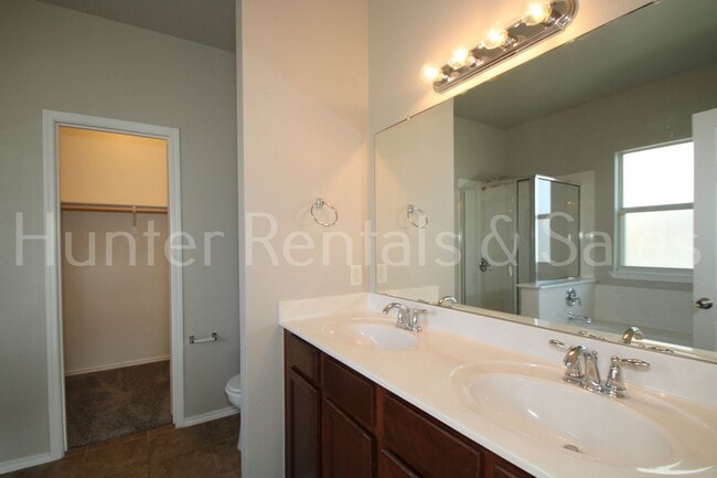 Building Photo - Beautiful Home in Sought-After Harker Heig...