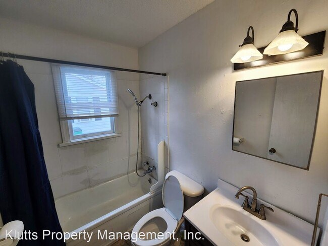 Building Photo - 2 br, 1 bath House - 3212 Seymour Dr Apt #1