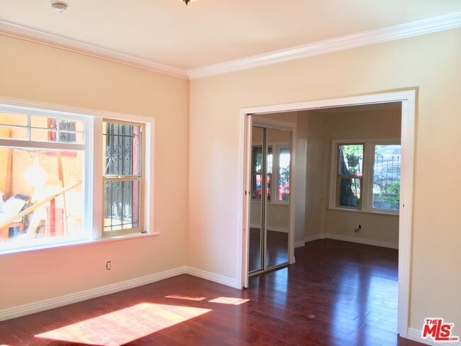 Building Photo - 1430 Maltman Ave
