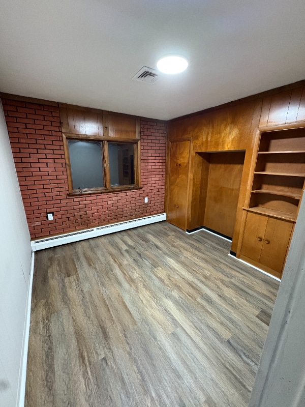 Building Photo - 75 Whiting St