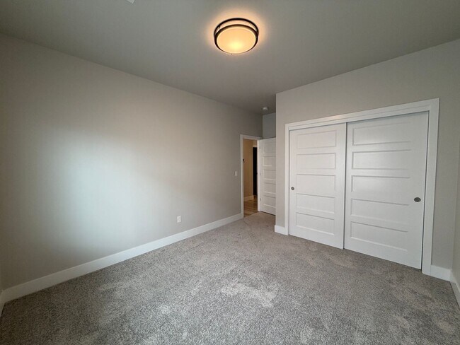 Building Photo - Gorgeous 4 bed, 2.5 ba in Richland's Westcliffe Neighborhood