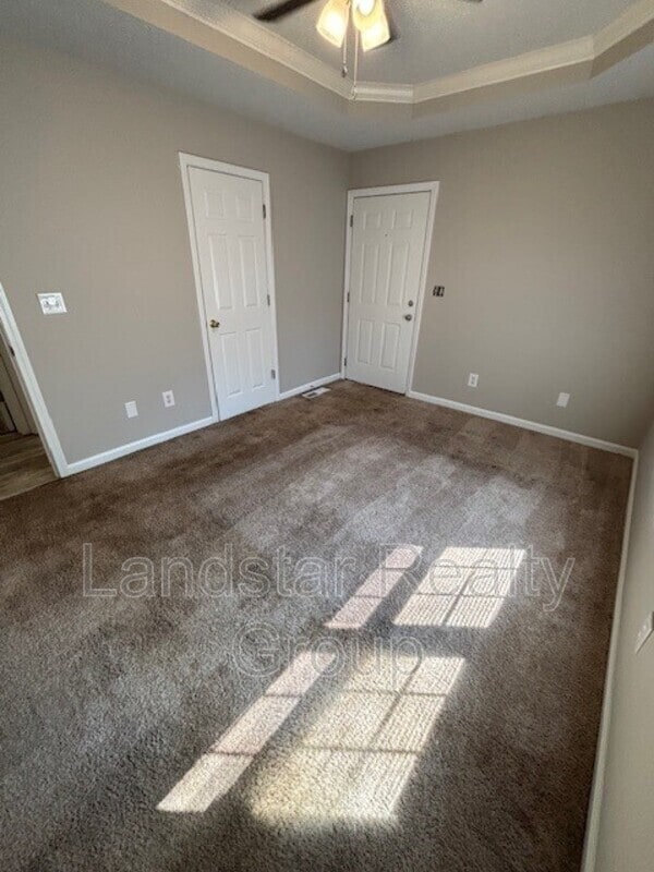 Building Photo - 3763 Parthenia Ave
