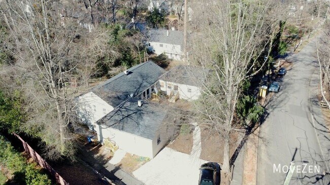 Building Photo - 407 Gardner St