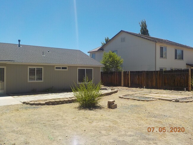 Building Photo - Remodeled 3 Bedroom Stead Home