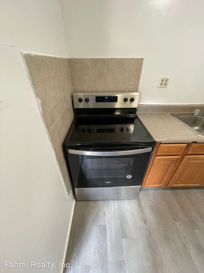 Building Photo - 2 br, 1 bath House - 84-866 #B Hanalei St