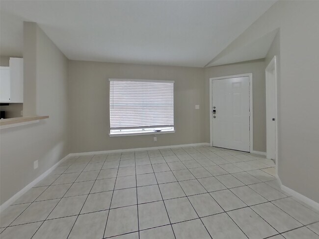 Building Photo - 3234 Kelling St
