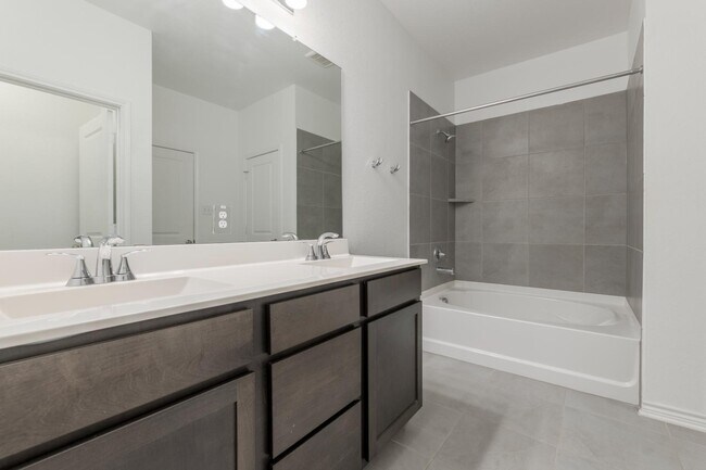 Building Photo - 9507 Reinhartz Wy