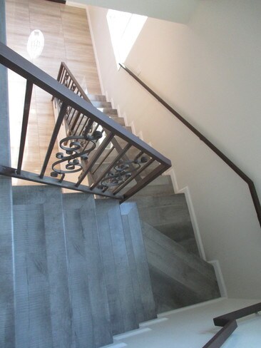 Building Photo - 6516 Beck Ave