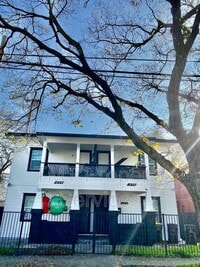 Building Photo - 202-208 W Oak Street