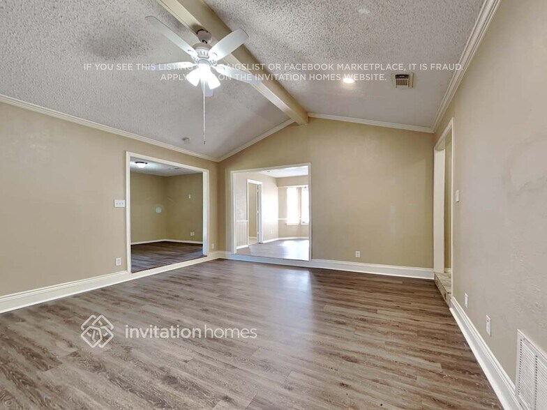 Building Photo - 2022 Spindletop Dr