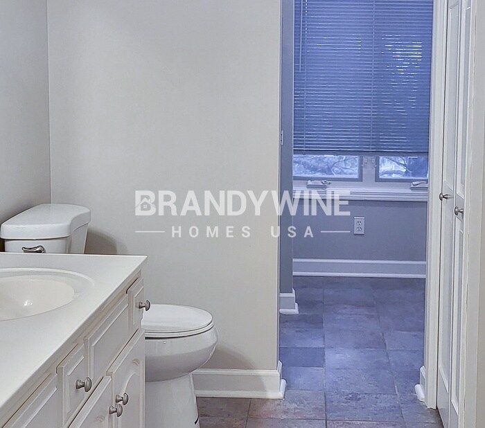 Building Photo - 18400 E 26th Terrace Ct S