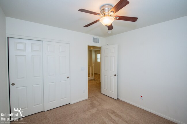 Building Photo - Beautifully Maintained 3Bdm 2.5Ba Two-Story Home nestled in a desirable Southwest Las Vegas neigh...