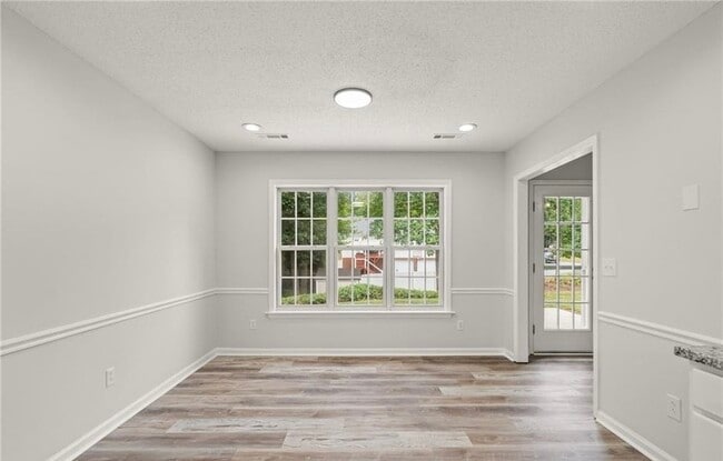 Building Photo - 3775 Wavebrook Ct