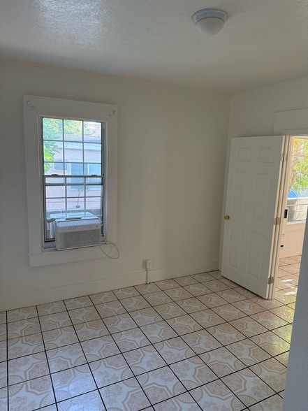 2nd bedroom - 1216 Fedora St