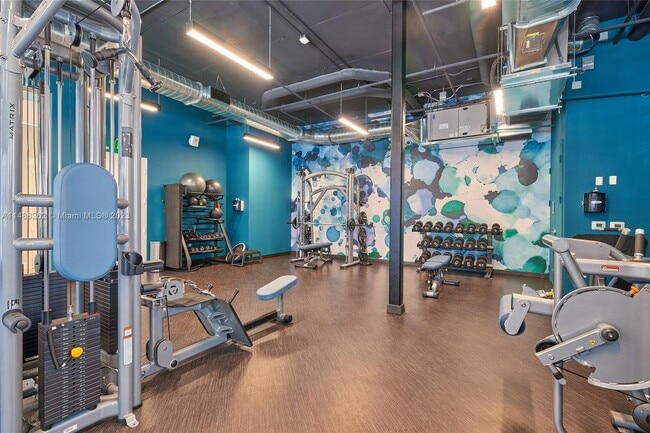 Building Photo - 3055 W 16th Ave