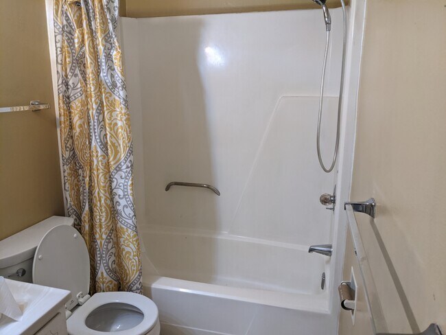 Building Photo - 7290 Lunitas Ln