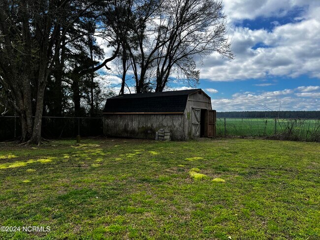 Building Photo - 1405 N Carolina Hwy 343 S