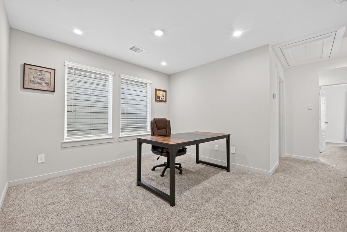 Building Photo - 10206 Penryn Frst Trl