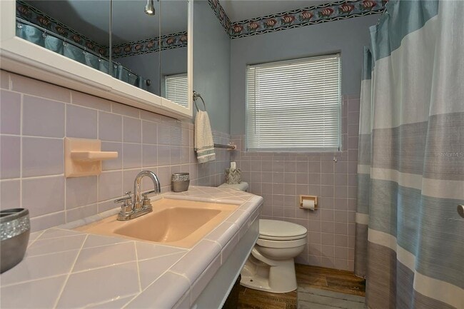 Building Photo - 5850 24th Ave S