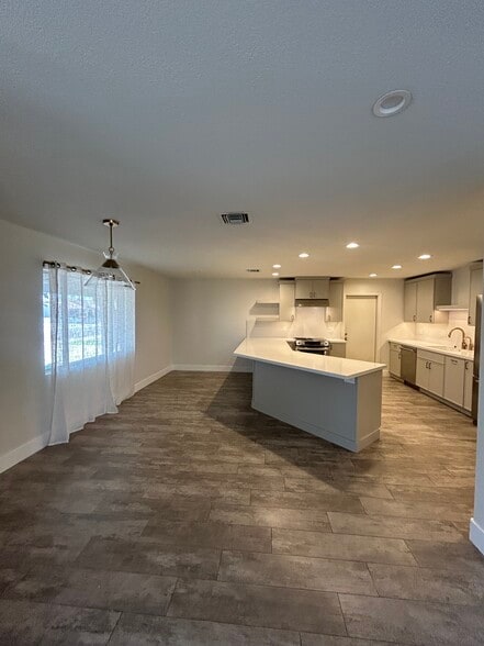 New Remodeled Kitchen - 8226 E Mitchell Dr