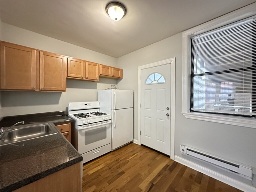 Building Photo - 4329 N Wolcott