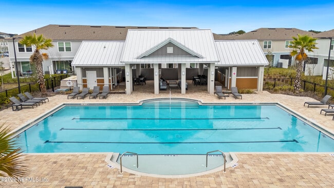 Building Photo - 8415 Zenith Cir