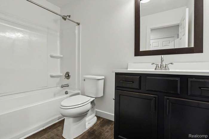 Building Photo - 529 Swan River Dr