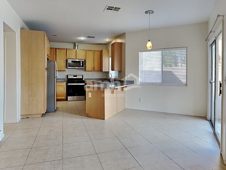 Building Photo - 4932 Cascade Pools Ave