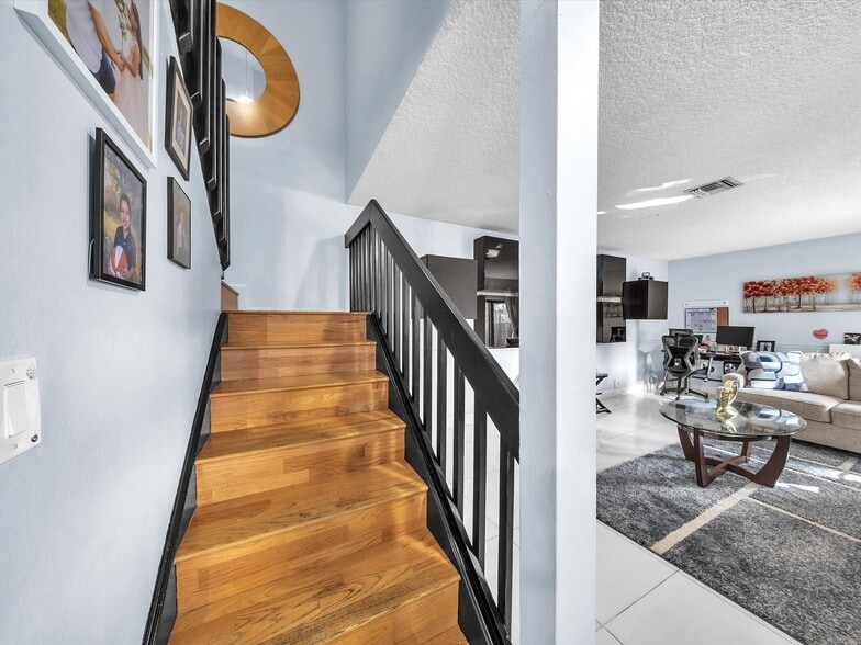 Building Photo - 2496 NW 99th Ave