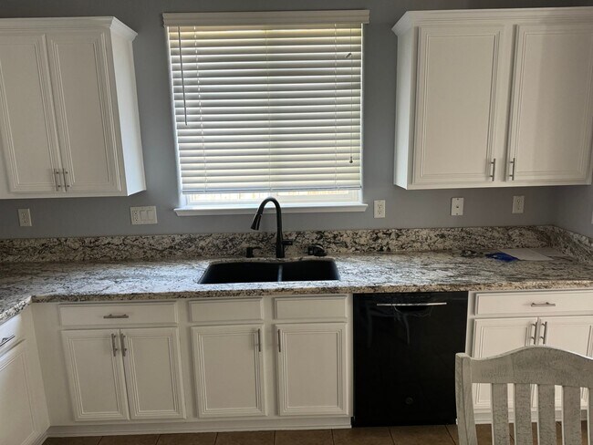 Building Photo - Beautiful South Reno Home!