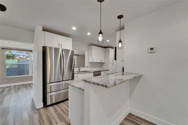 Building Photo - 2552 Bramblewood Dr W