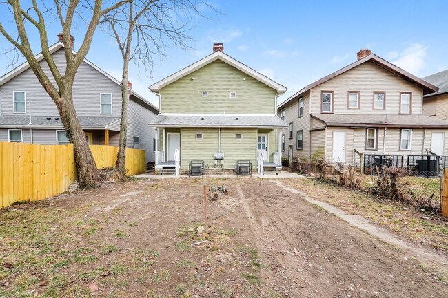 Building Photo - 761-763 Seymour Ave