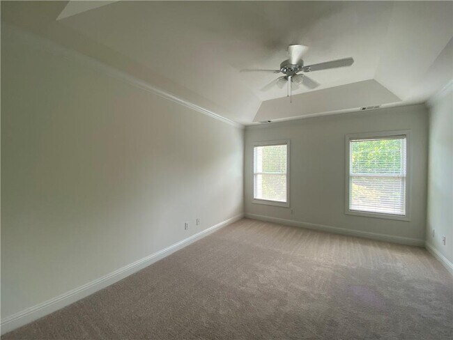 Building Photo - 3231 Greenwood Oak Dr