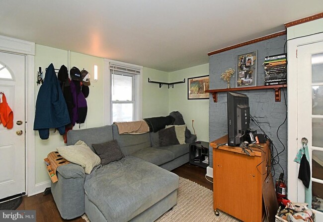 Building Photo - 2 High St