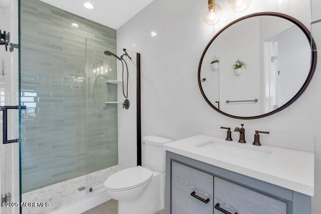 Building Photo - 903 Ocean Ave N