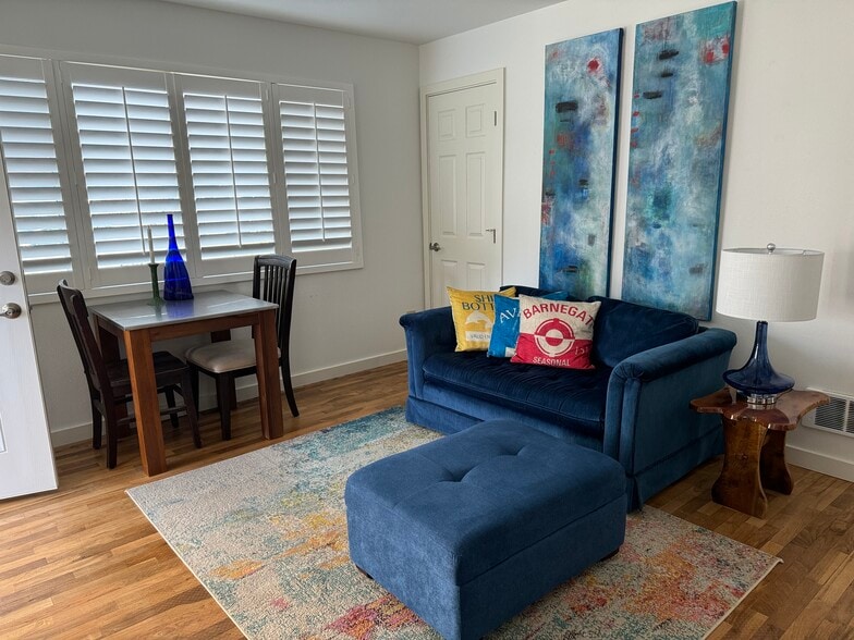 Building Photo - 515 Garfield Ave SW