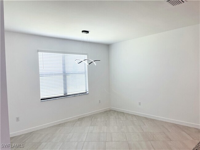 Building Photo - 11155 Canopy Loop