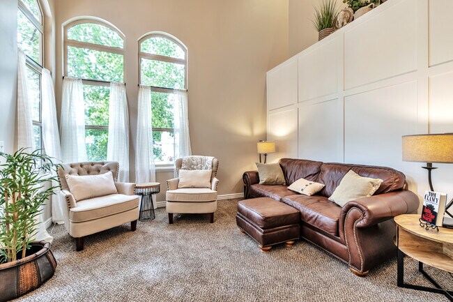 Building Photo - 1306 E 5250 S