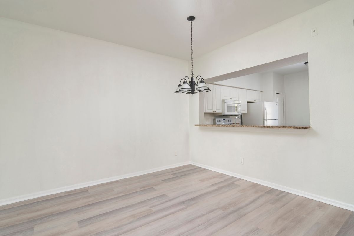 Building Photo - 3245 Cypress Glen Way