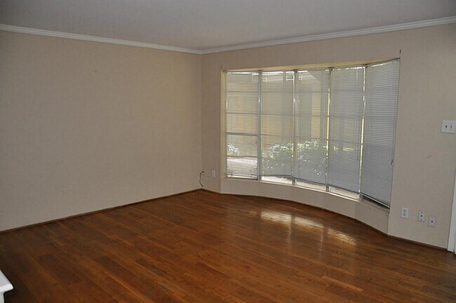 Building Photo - 800 Post Oak Blvd