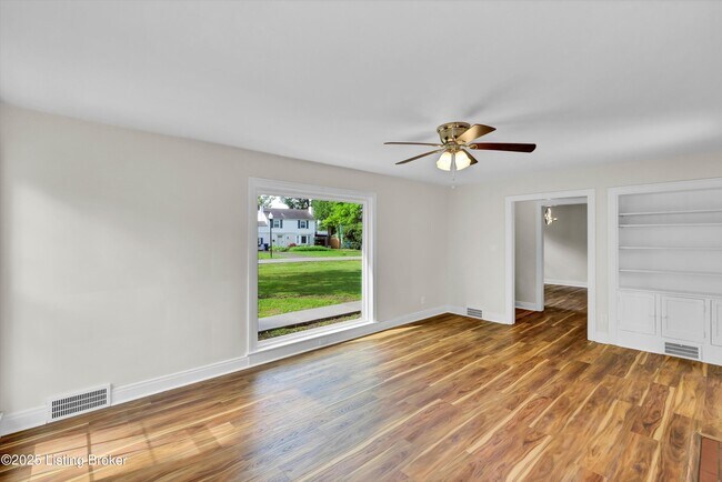 Building Photo - 7613 Norbourne Ave