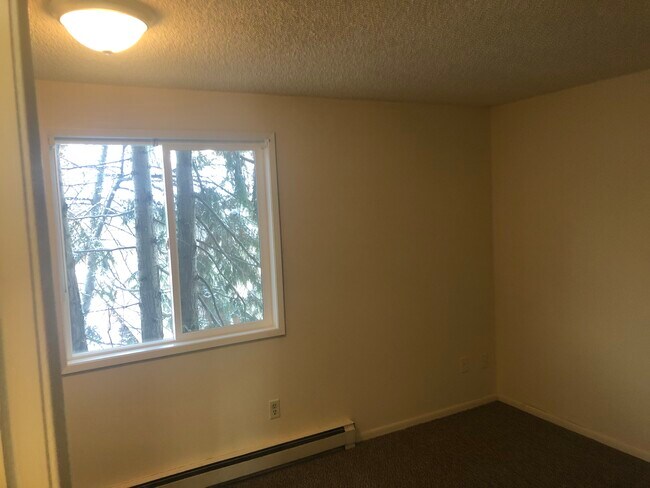 BR #1 (similar unit) - 11308 E Mission Ave