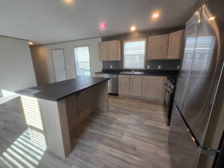 Building Photo - 3510 N 9th St