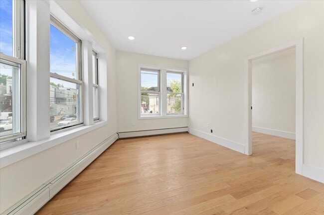 Building Photo - 2321 John F. Kennedy Blvd