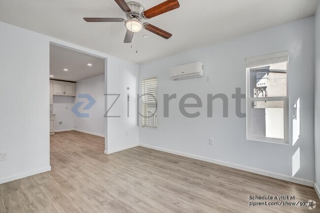 Building Photo - 969 S Lorena St